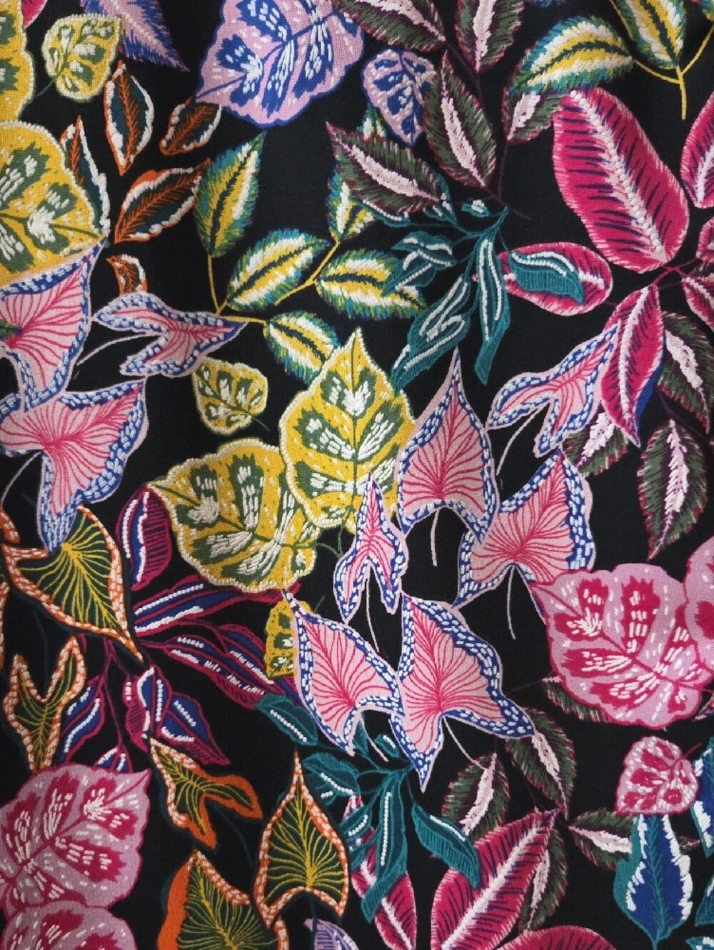 Women's Floral Multicolor Short Sleeve Blouse - Picture 6 of 6